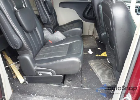 2011 Chrysler Town & Country Touring-L из США, поврежденный, VIN 2A4RR8DGXBR635474